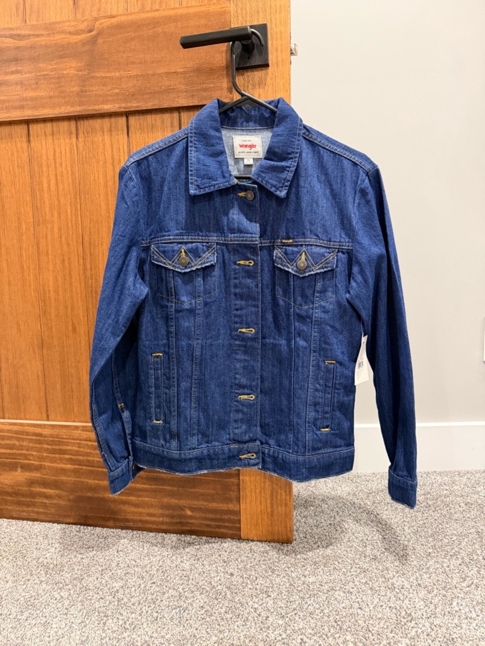 Wrangler Women’s Denim Jacket Size XS NWT